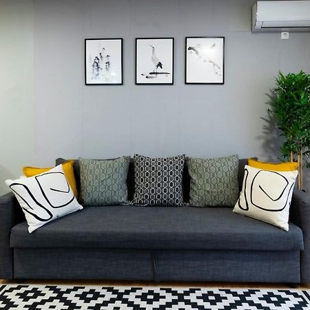 Central Fenix Apartment - Free Private Parking-Fast Wi-Fi Novi Sad Exterior foto